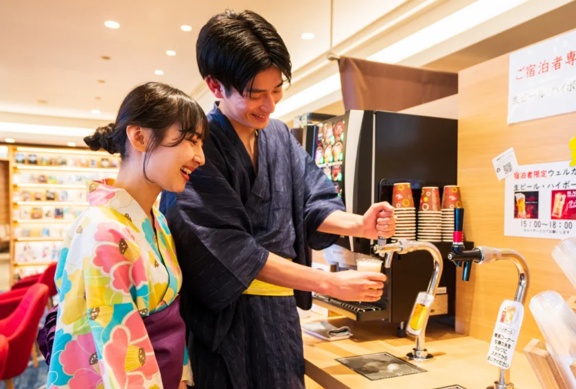 ロビーのドリンクバー