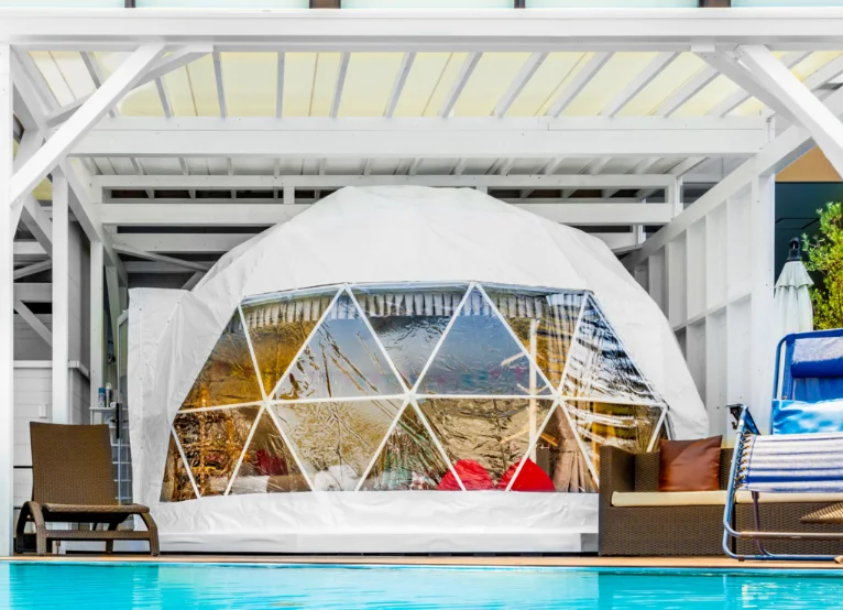 グランピングオリーブテラスのテント