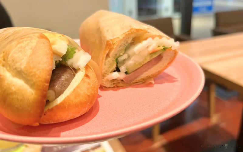 ゴンカフェ　バインミー