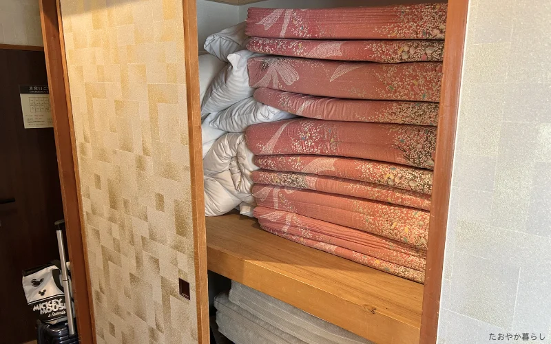 布団　押し入れ